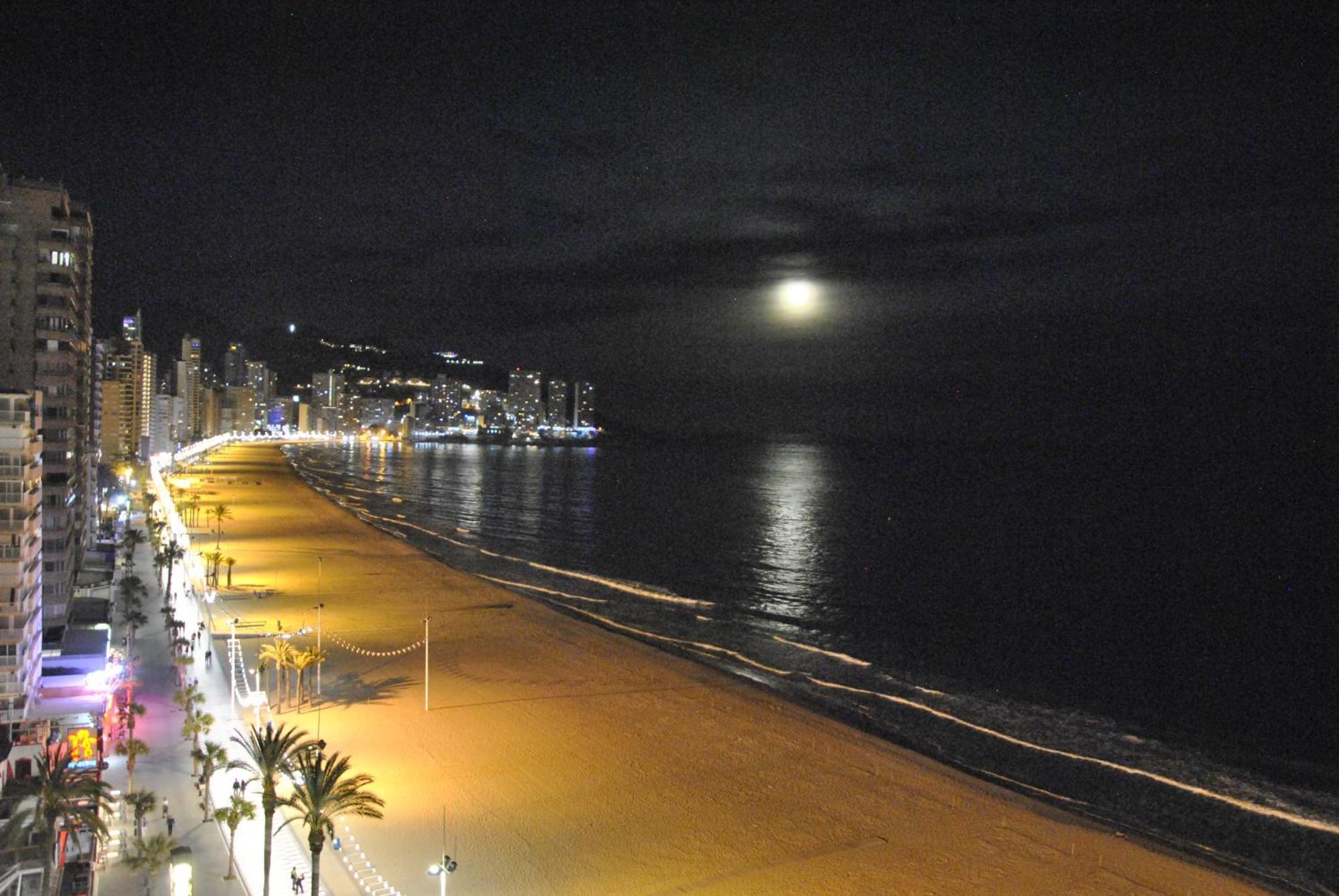 Al Despertar Ver El Mar Benidorm Esterno foto